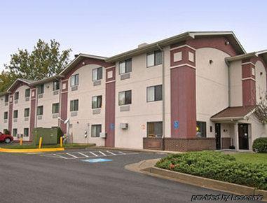 Super 8 By Wyndham College Park Wash Dc Area Hotel Buitenkant foto